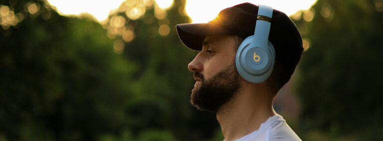 Websites built for all devices &We make beautiful headphones